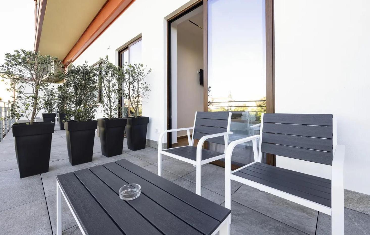 La Brisa Aparthotel Capo d'Orlando Exterior photo