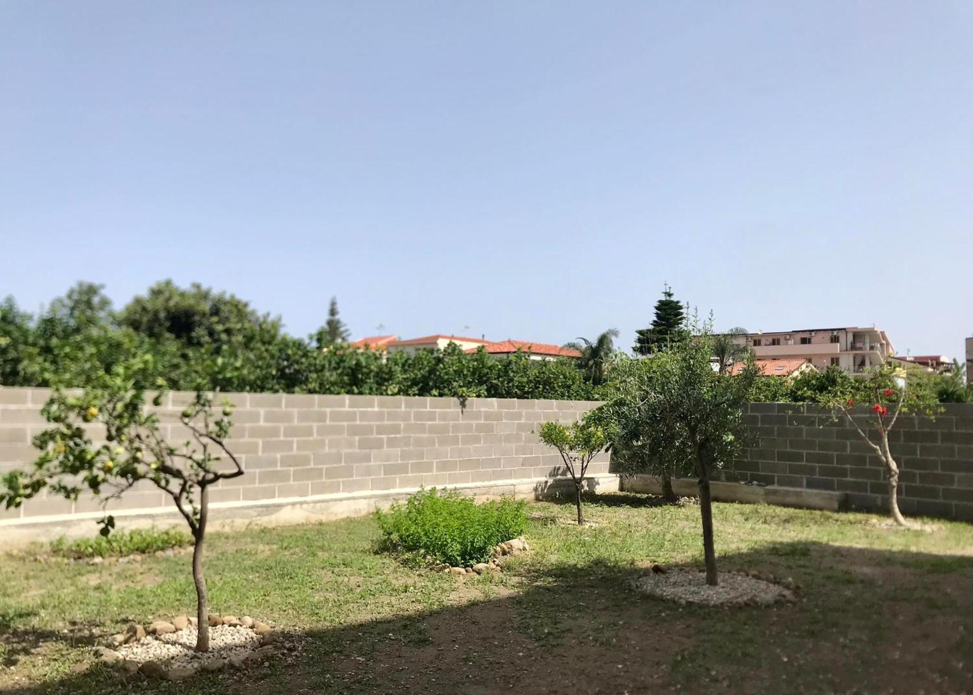 La Brisa Aparthotel Capo d'Orlando Exterior photo